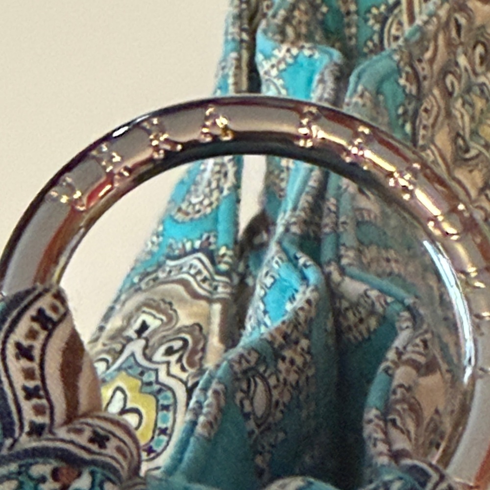 Vera Bradley retired pattern Totally Turq in Maggie style bag. Reversible. - Picture 3 of 10